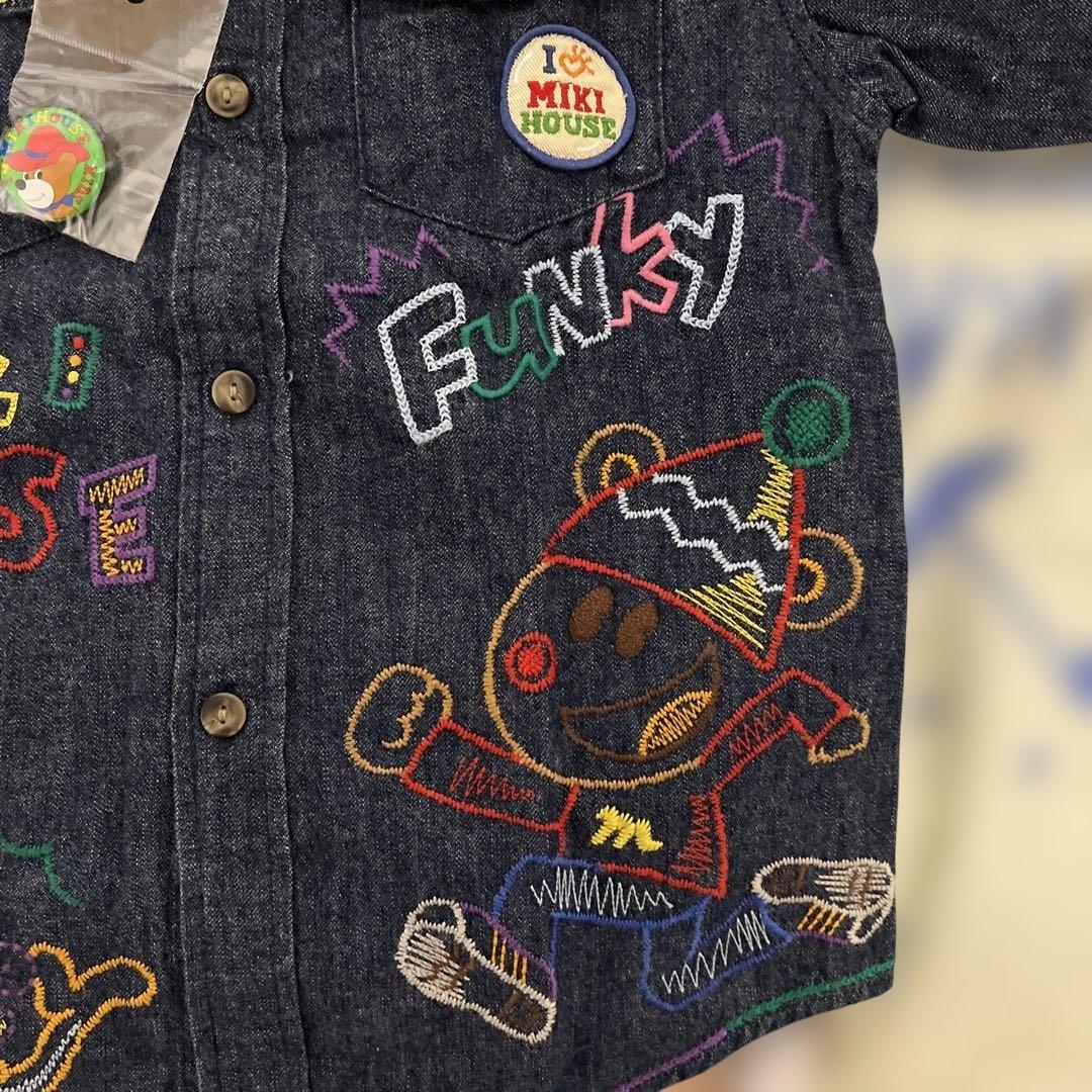未使用タグ付ミキハウス 前後刺繍 ありデニムシャツ バッチ付 110