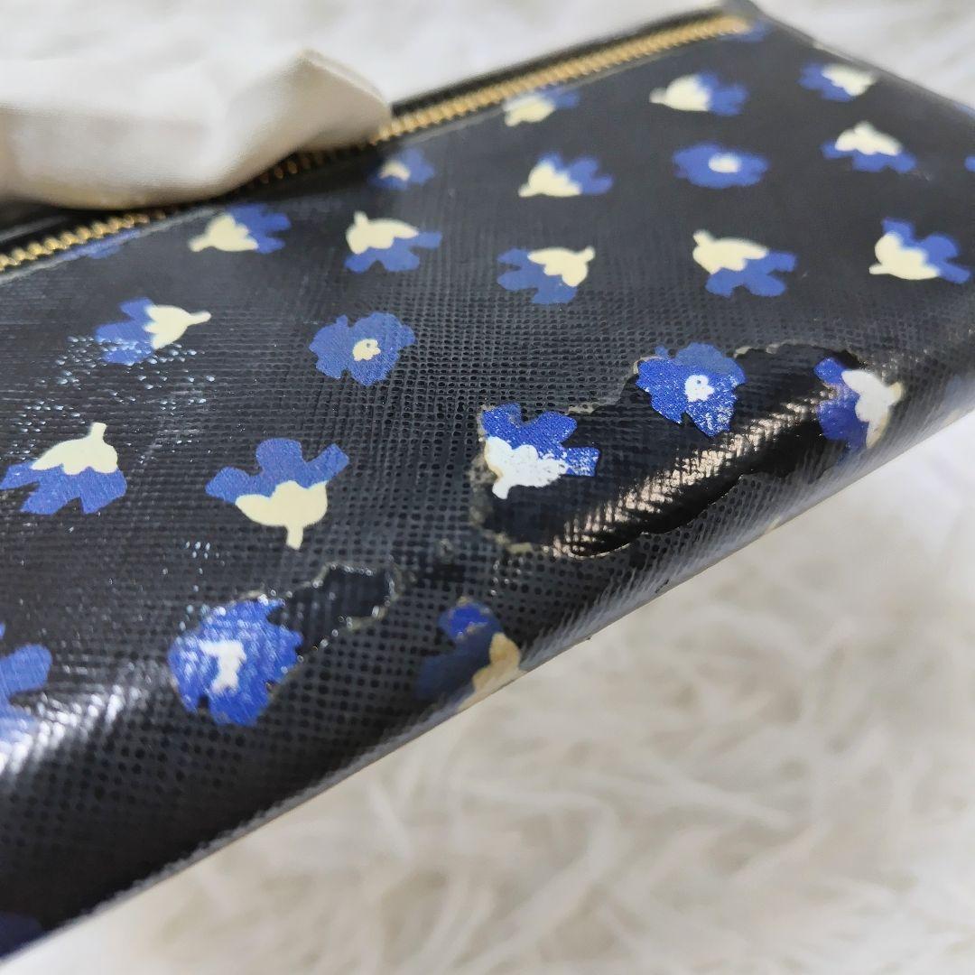 レア希少✨プラダ◇パスケース付きフラップ長財布　三角ロゴ花柄バイカラー黒ブルー