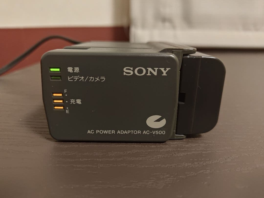 ビデオカメラ SONY video Hi8 Handycam CCD-TR3