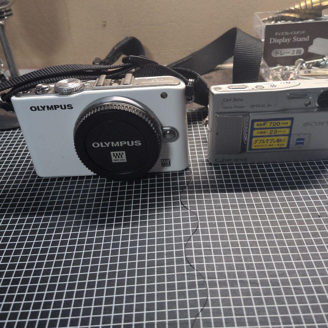 OLYMPUS ホワイト コンパクトデジタルカメラ、SONY、デジタルカメラ