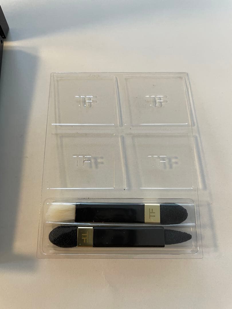 TOM FORD アイカラークォード　10 チタニウムスモーク