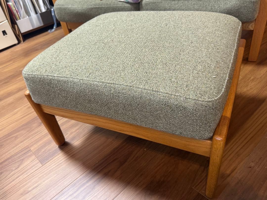 unico viska グリーン　ファブリック オットマン