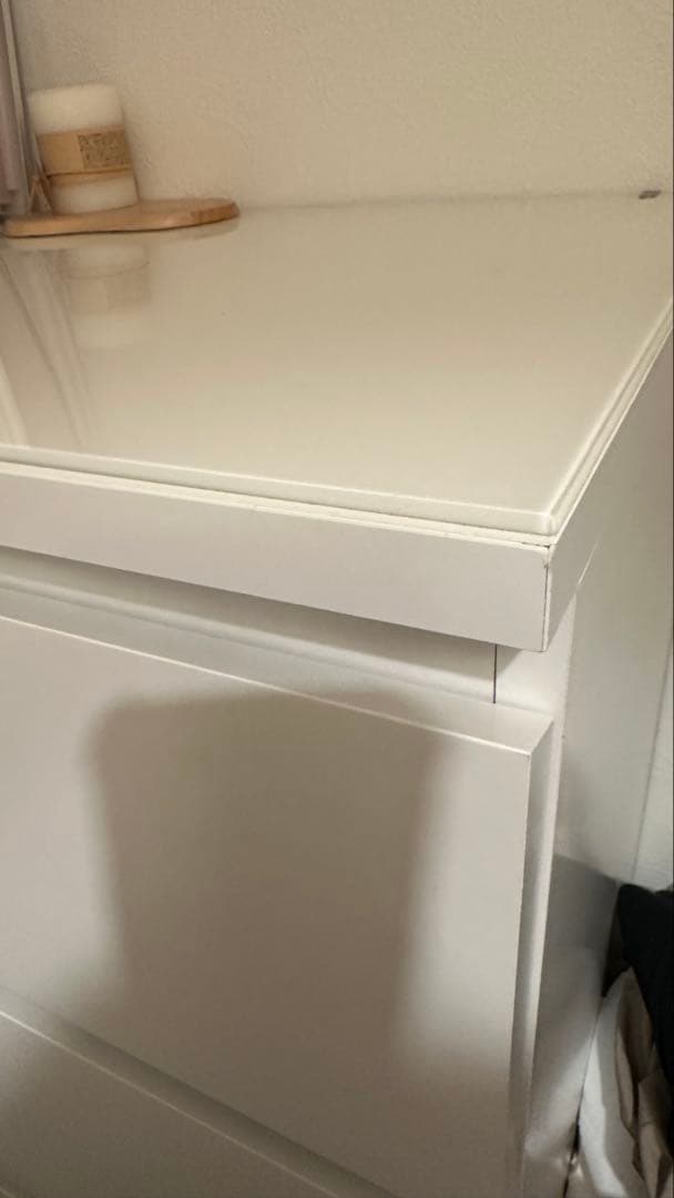 【価格変更】IKEA マルム　チェスト　4段　ガラストップ付き