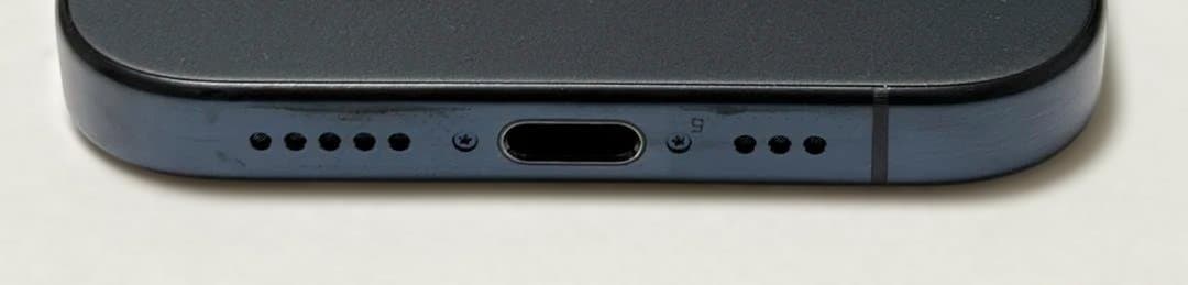 【美品】iPhone15Pro 128GB ブルーチタニウム