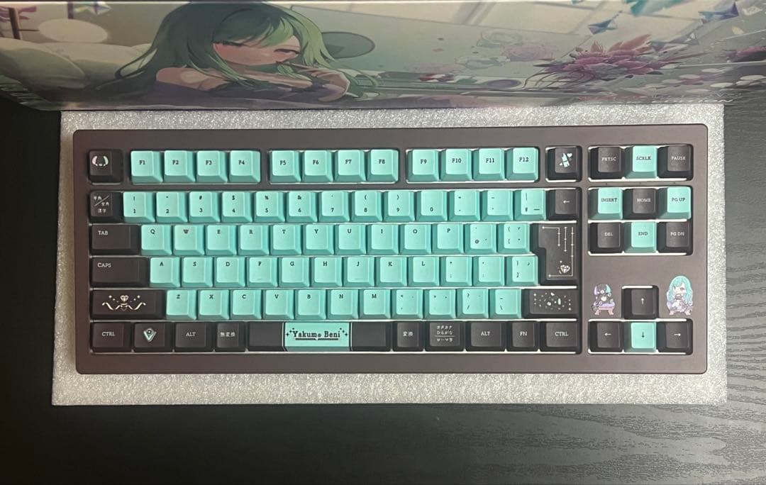 VSPO!GEAR ゲーミングキーボード 八雲べに