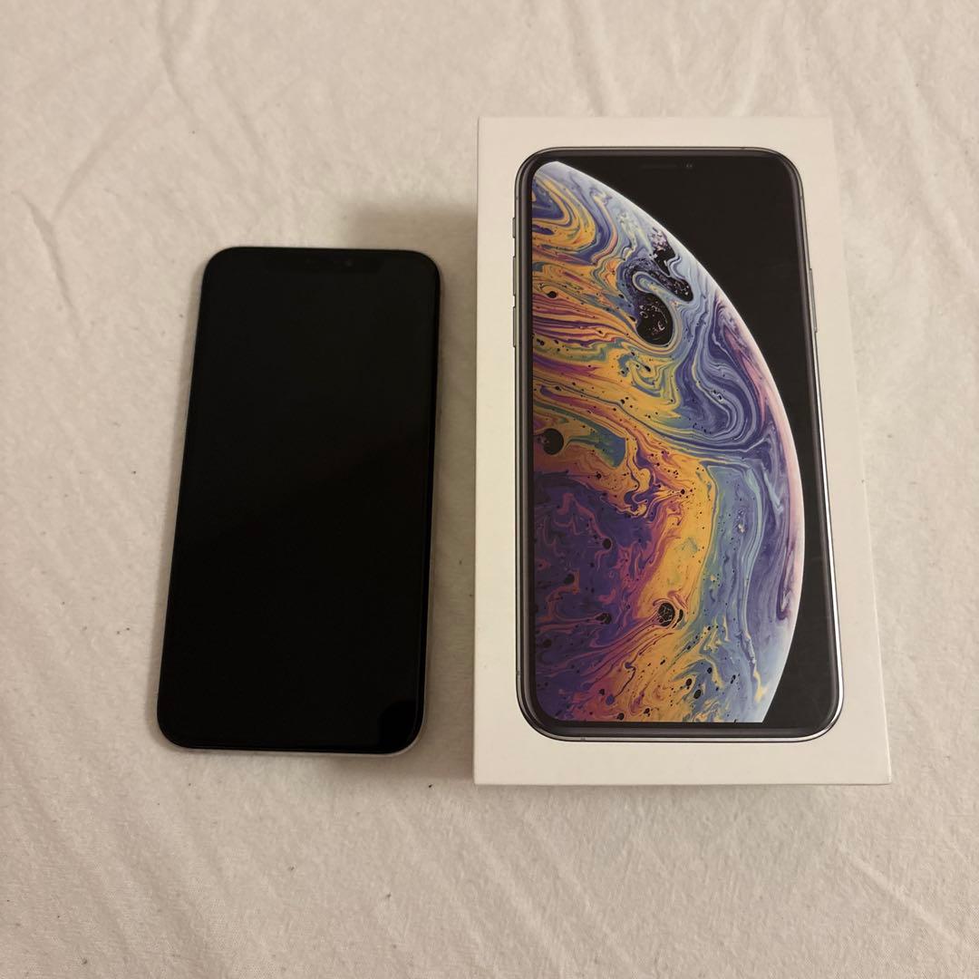 iPhone XS 本体