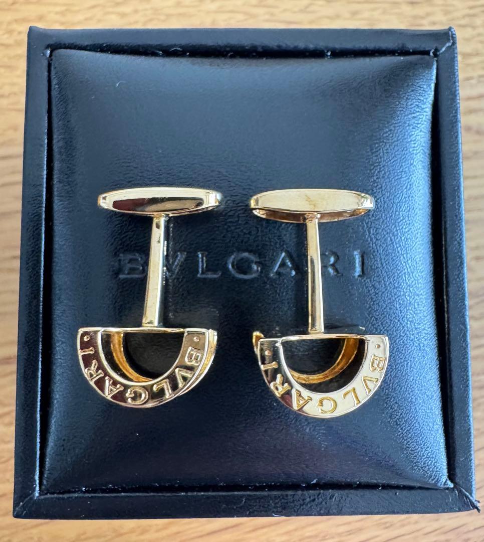 [美品]ブルガリカ・フスボタン