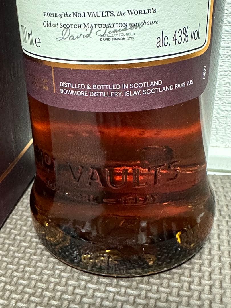 希少 BOWMORE ボウモア 18年 700ml アイラ島 アイラの女王