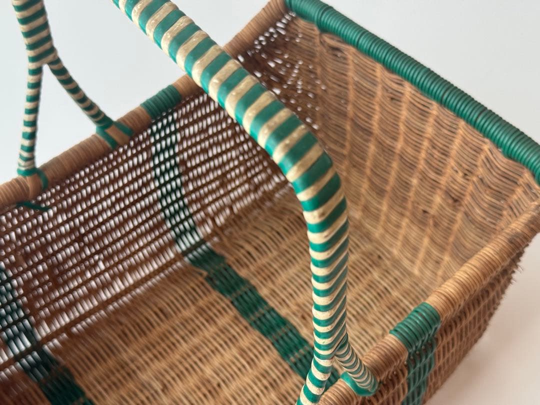 イギリス ヴィンテージ バスケット 籐 カゴ 古道具