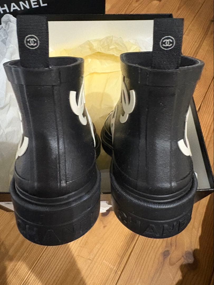激レア！未使用！シャネル　アンクルラバーブーツ