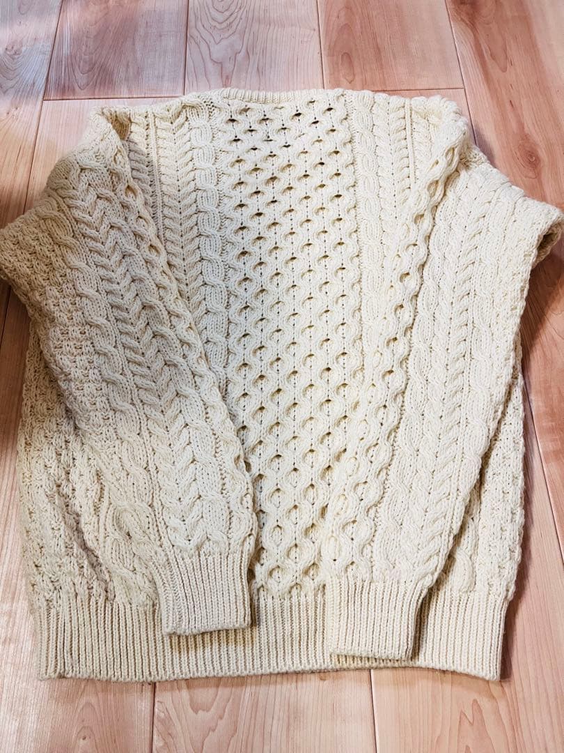 インバーアラン INVERALLAN アイボリー ケーブル ニット セーター