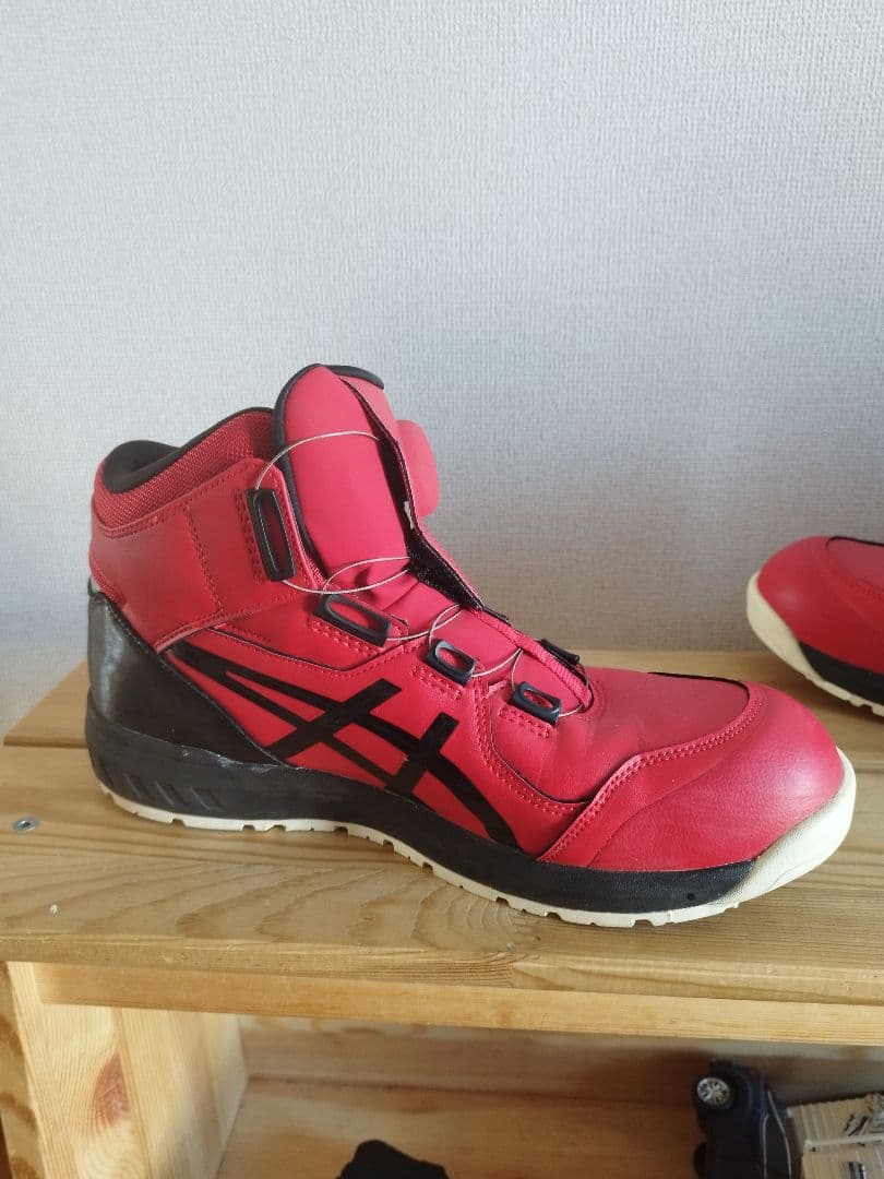 asics レッド ハイカット安全靴