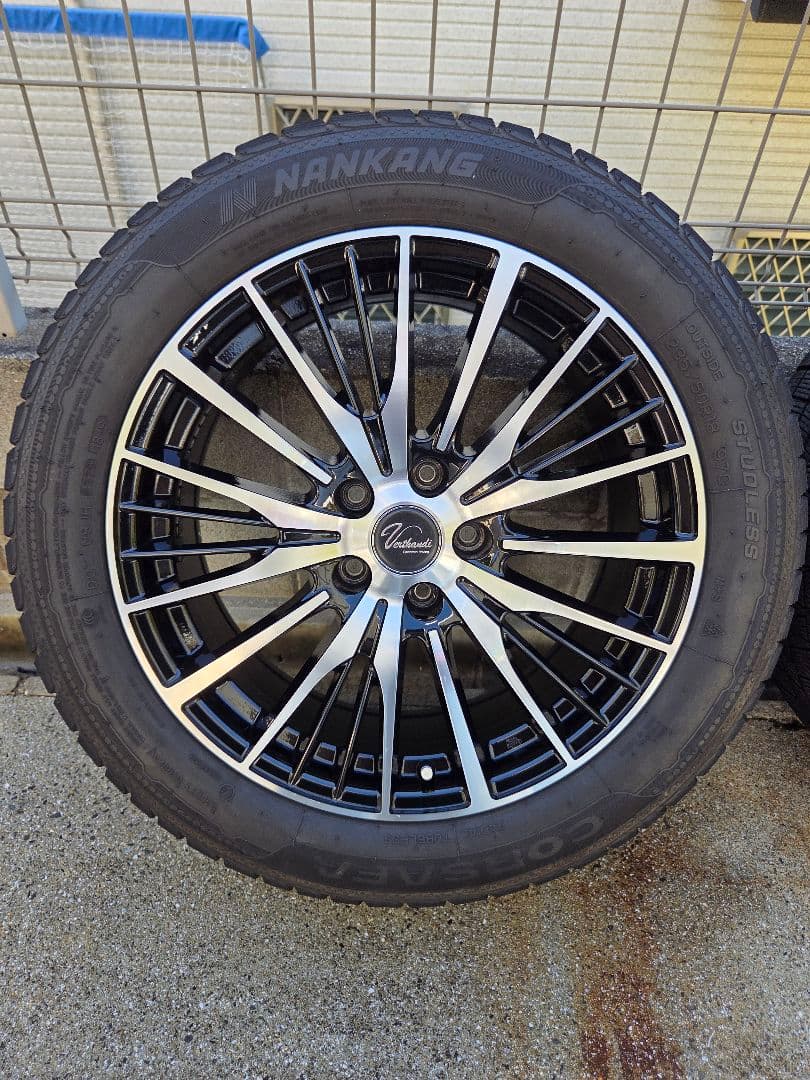 235/50/18　タイヤホイール 4本 114.3　スタッドレス付