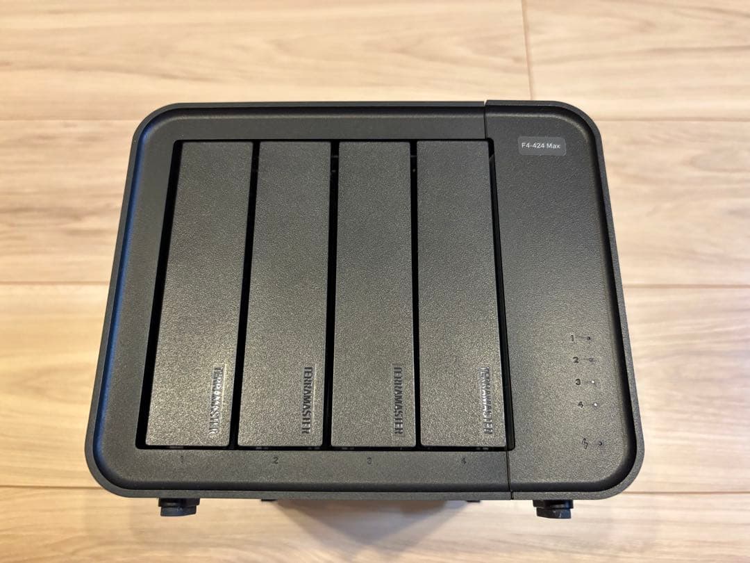 外付けハードディスク・ドライブ TERRAMASTER F4-424 Max NAS