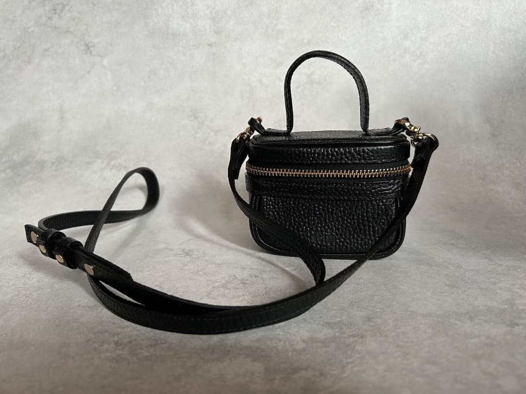 タイムセール！！！！！ chiiibag マイクロバニティ　ブラック