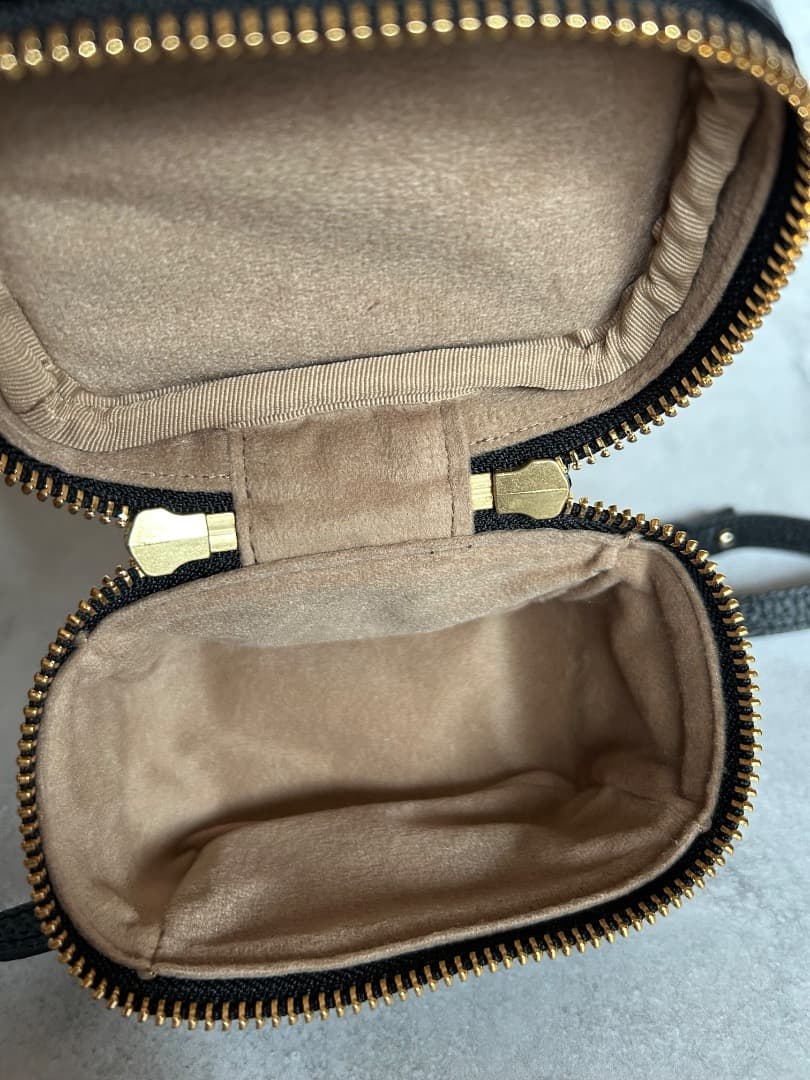 タイムセール！！！！！ chiiibag マイクロバニティ　ブラック