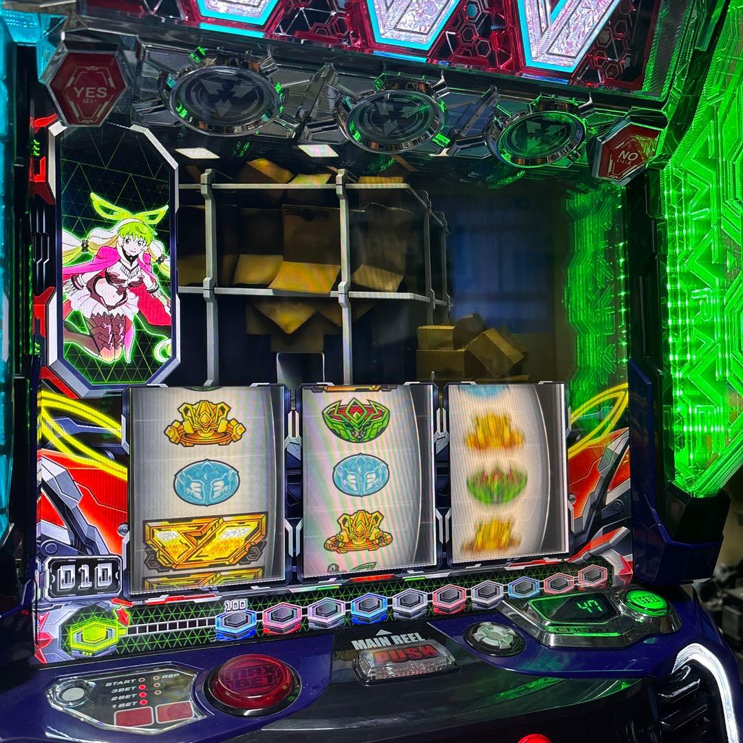 LヴァルヴレイヴD（カミツキパネル）簡易ユニット付き　実機