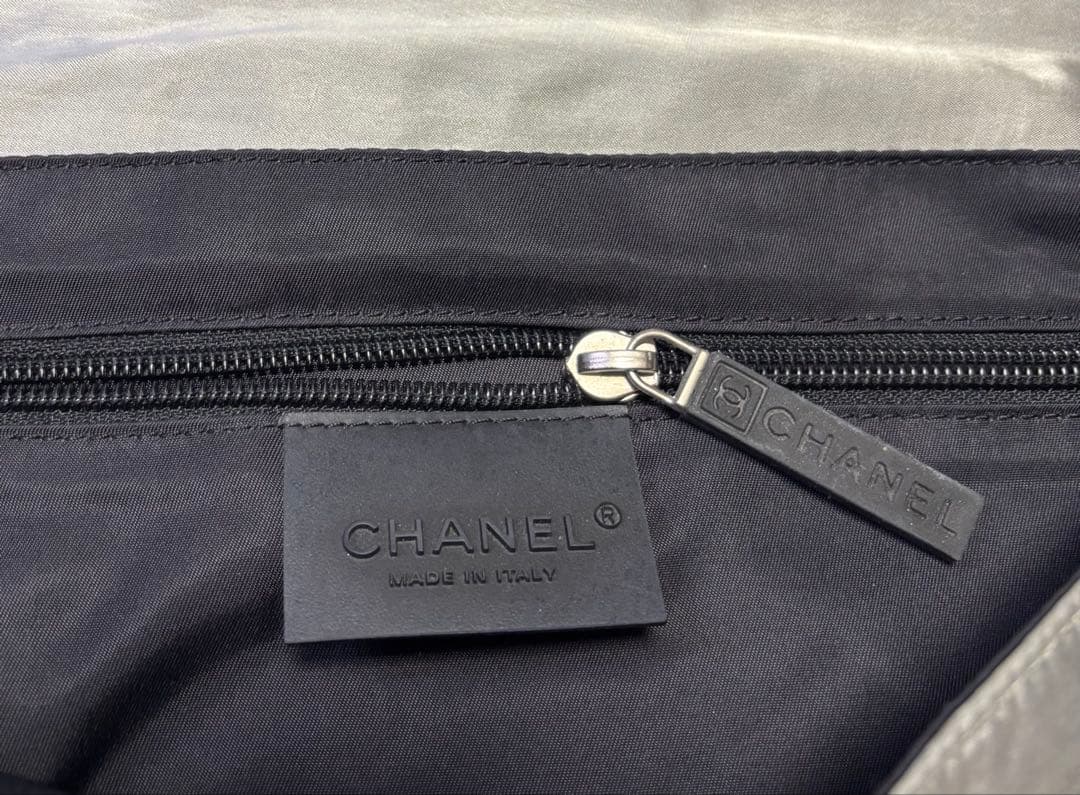 CHANEL ショルダーバッグ