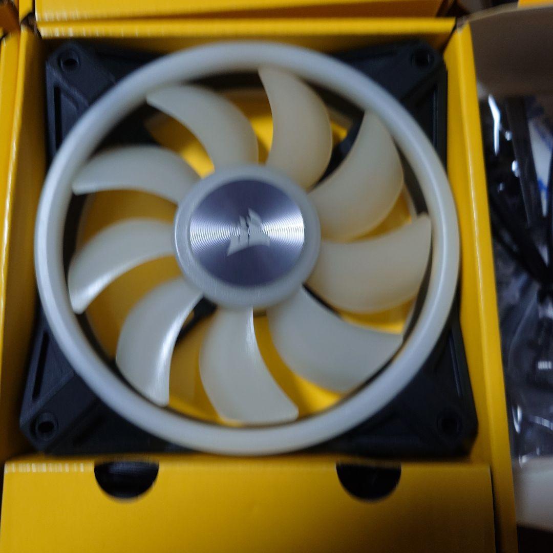 Corsair QL120 120㎜ 3連ファン×2 CO-9050098-WW