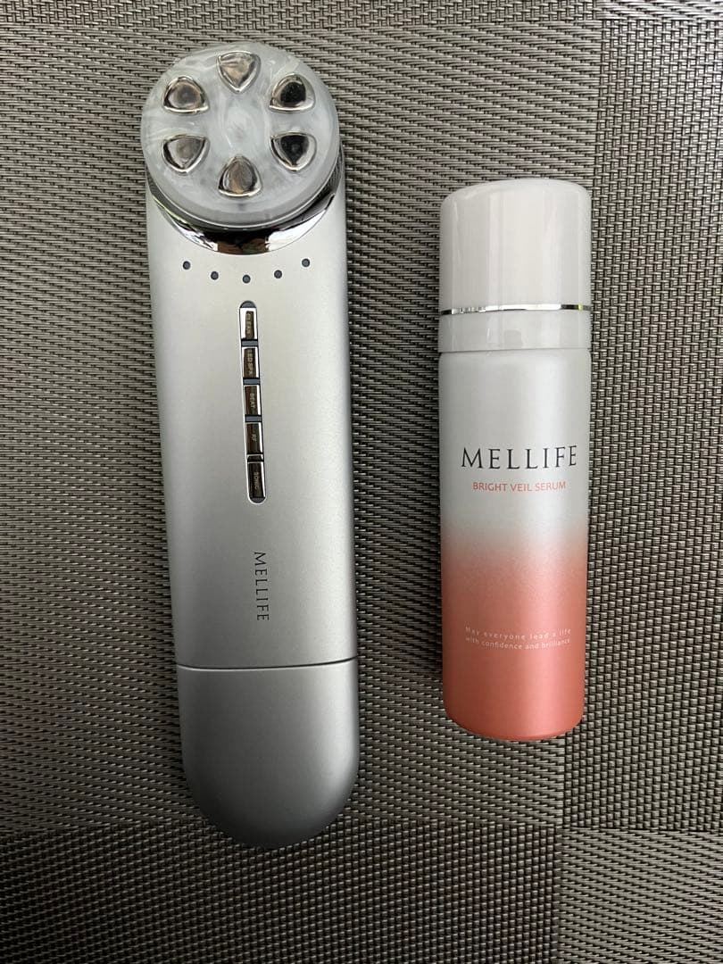 MELLIFEトータルフェイシャルプラス美顔器とブライトヴェールセラム美容液