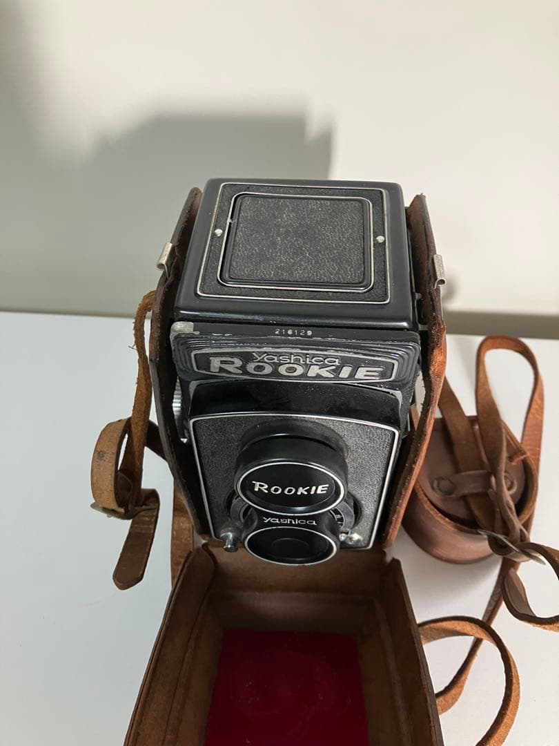 Yashica Rookie 二眼レフカメラ　80mm ★動作確認済み★