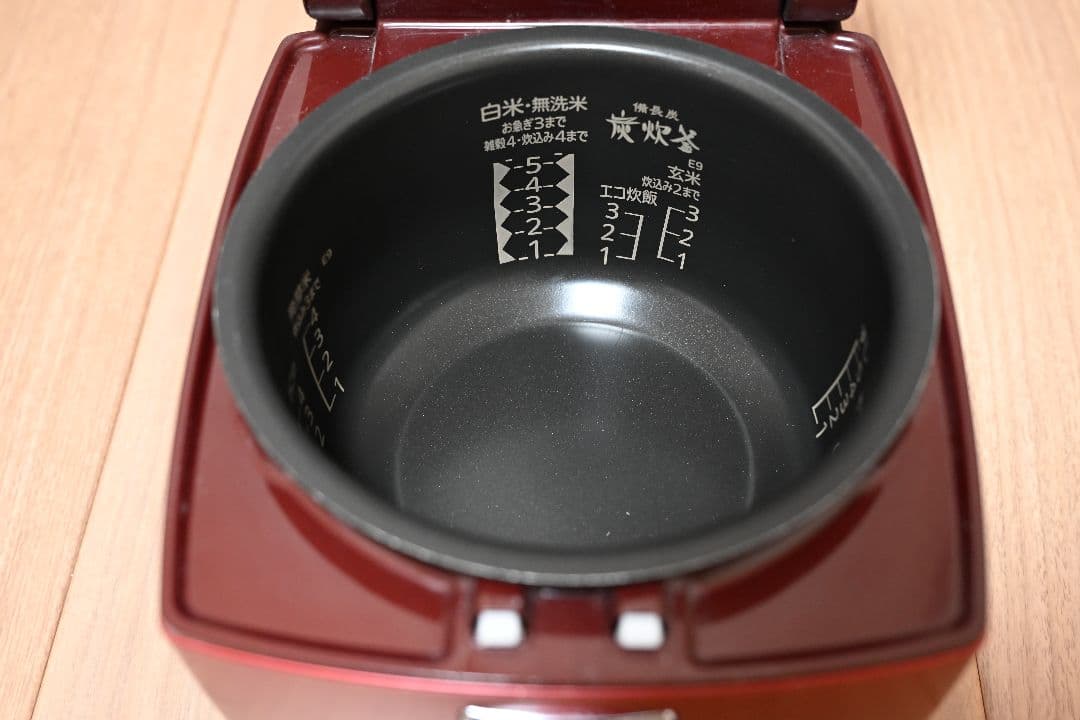 三菱電機 NJ-XE10E8-R 炊飯器 5.5合炊き