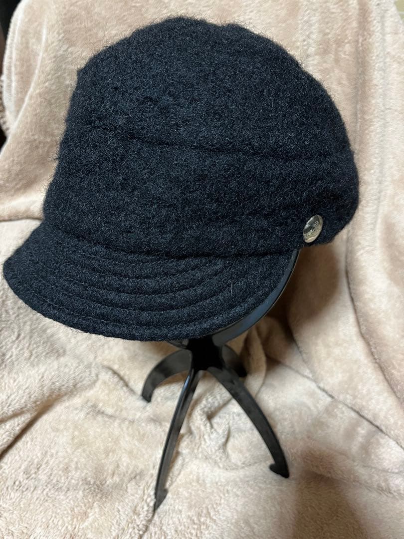 ヴィヴィアンウエストウッド キャスケット 黒