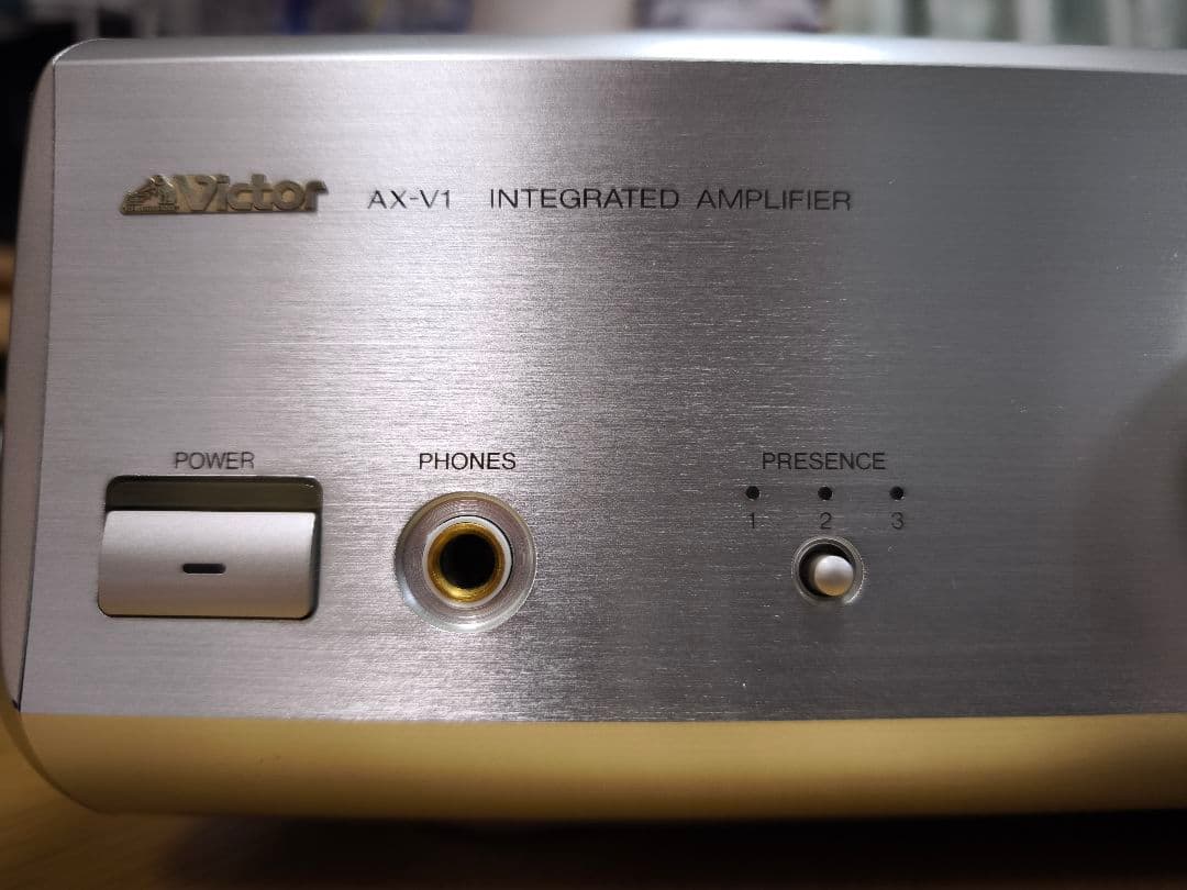 ビクター プリメインアンプ AX-V1