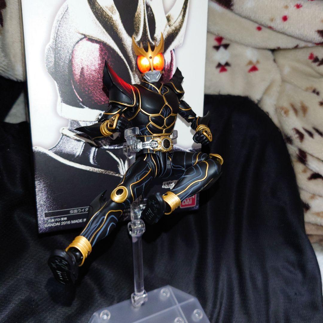 d*7様 真骨彫　仮面ライダークウガ　アルティメットフォーム&発光頭部ver.2