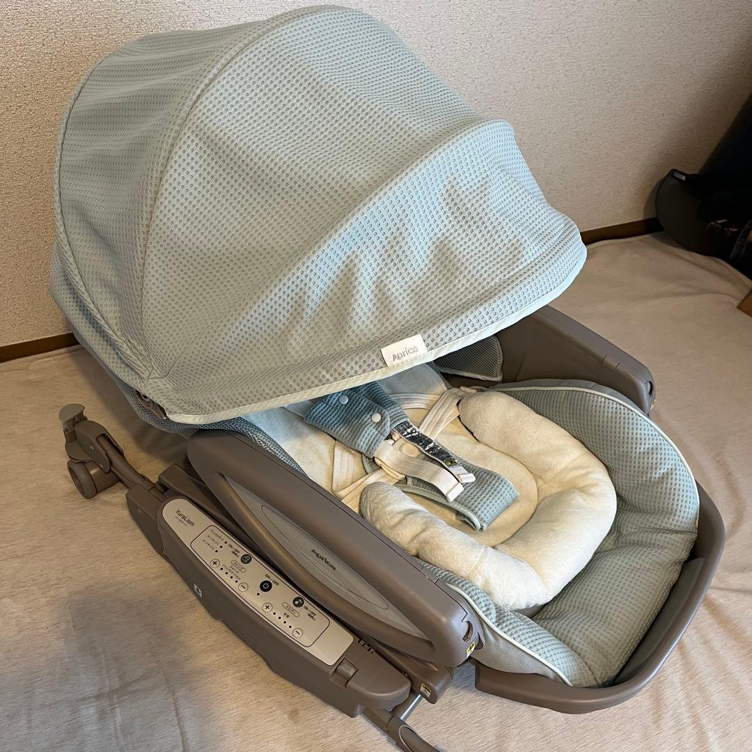 ＊dede＊【Aprica】ユラリズムオートプレミアムAC ベビーラック