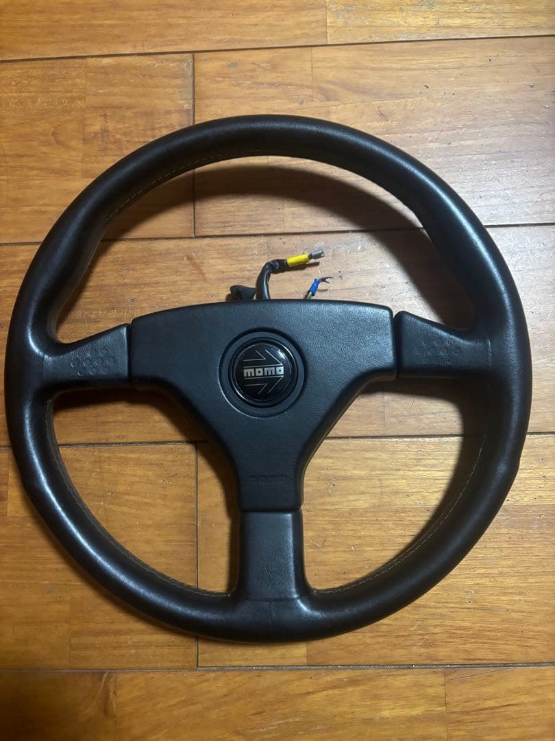 ギブリ3？momoステアリング