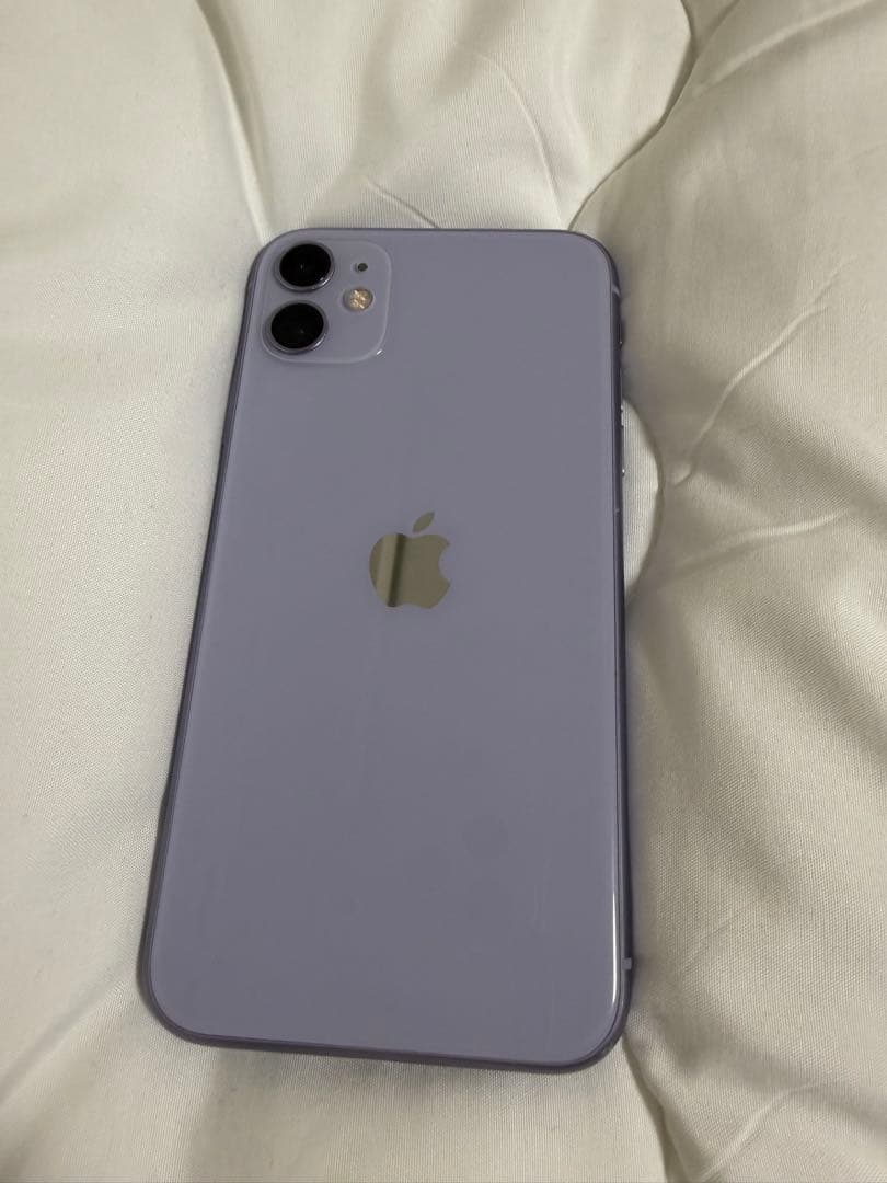 iPhone 11 本体　128GB