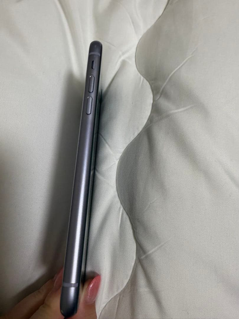 iPhone 11 本体　128GB