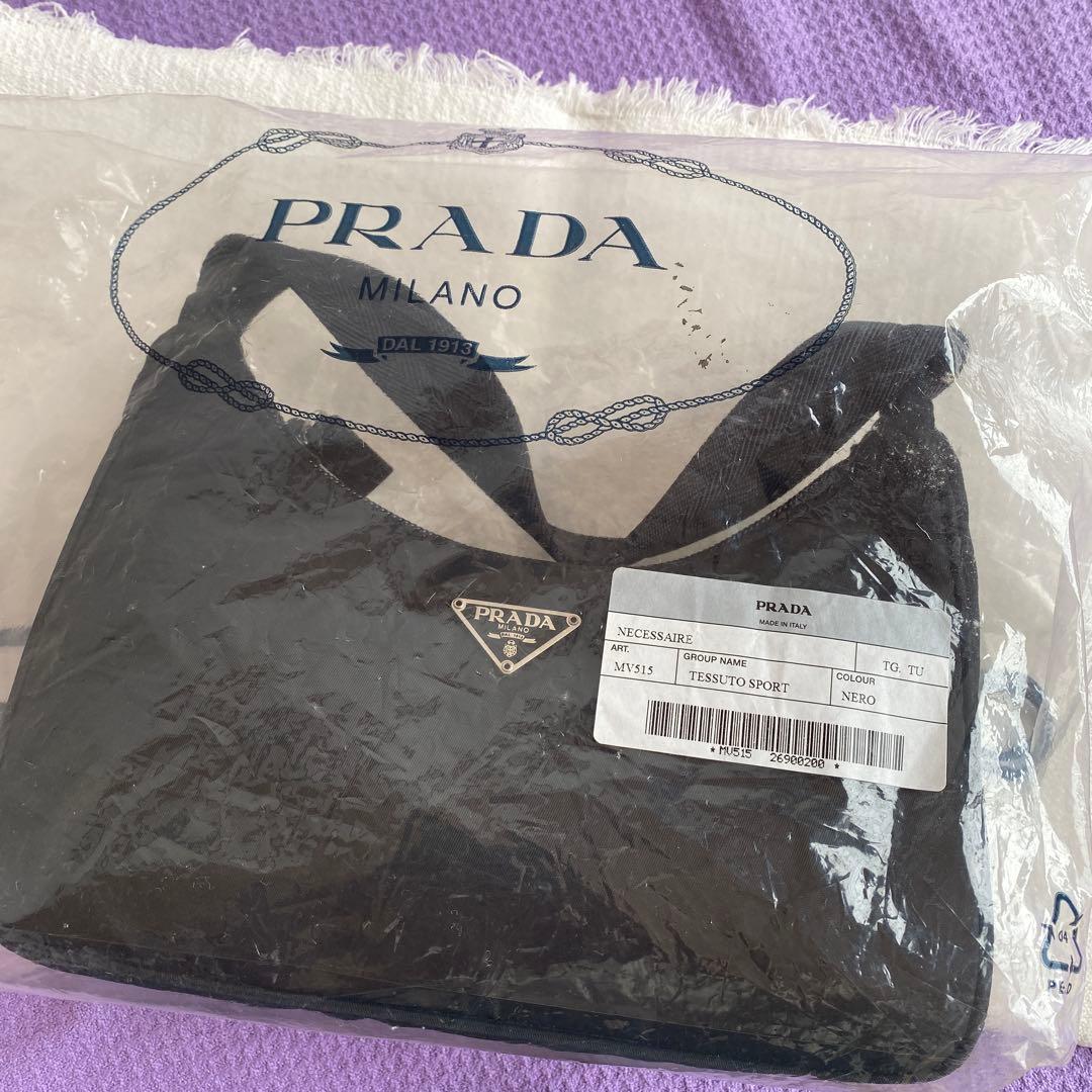 PRADA ブラック ナイロン ハンドバッグ