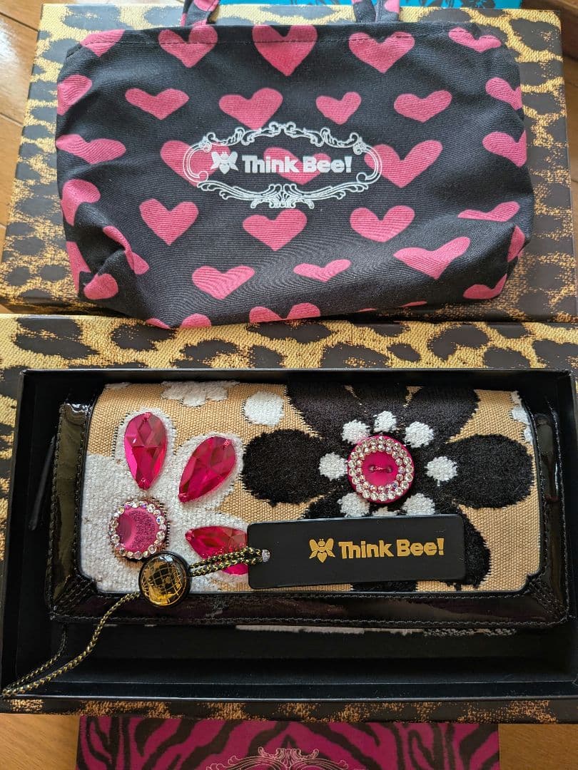 【新品未使用】Think Bee! マーガレット2 長財布 箱入り 美品✨️