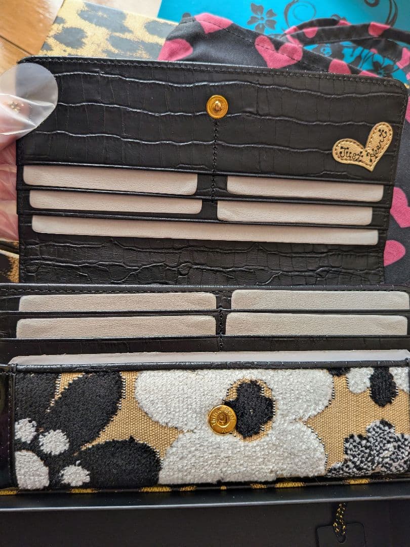 【新品未使用】Think Bee! マーガレット2 長財布 箱入り 美品✨️