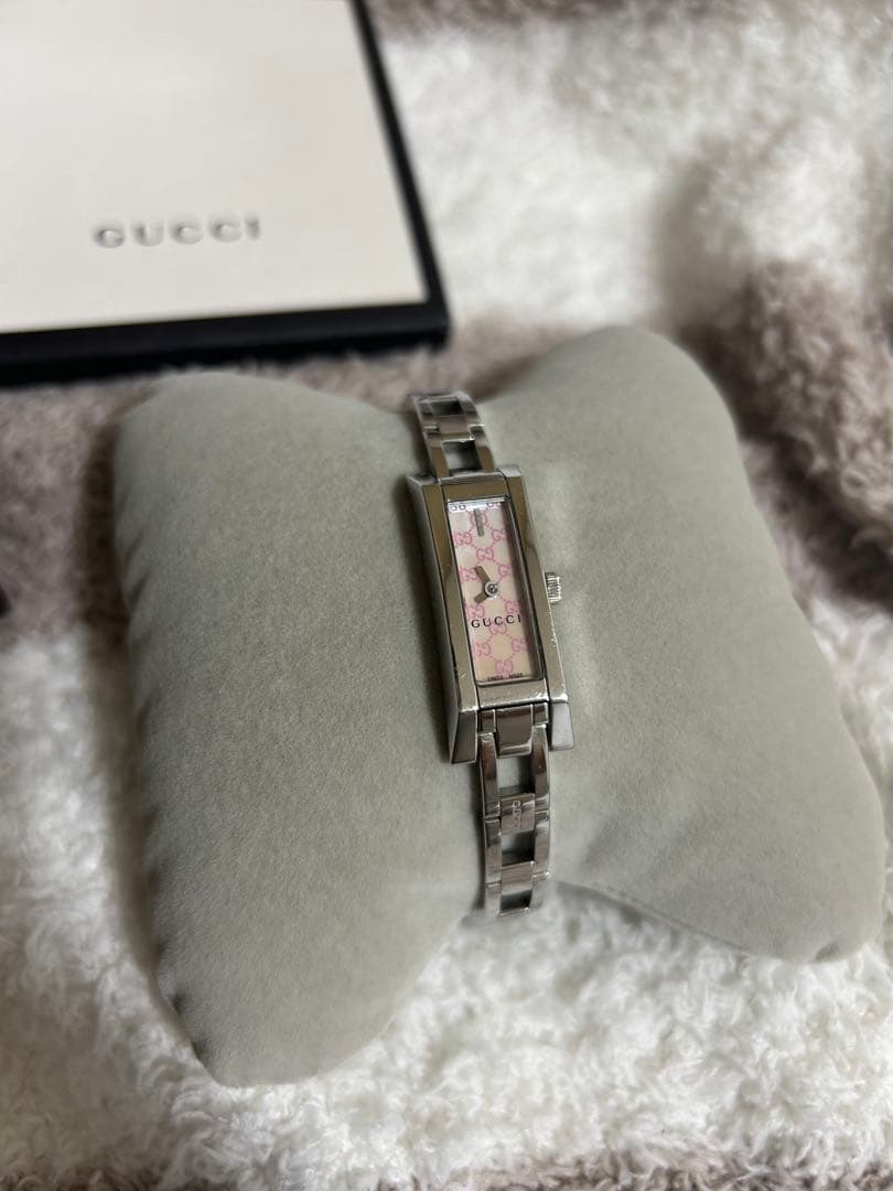 GUCCI シルバー 長方形腕時計