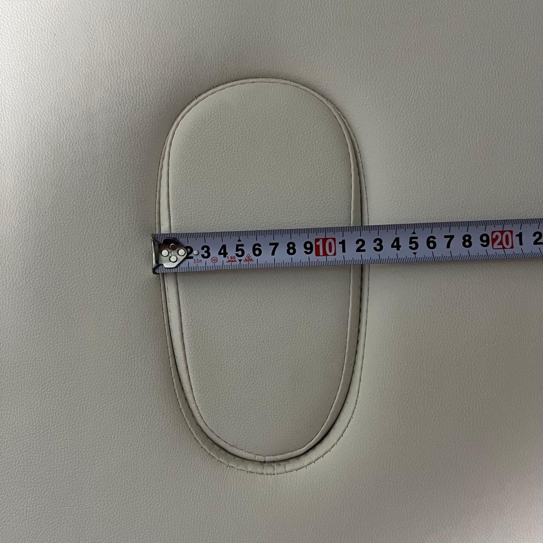 エステベッド　マッサージベッド　有孔　ホワイト