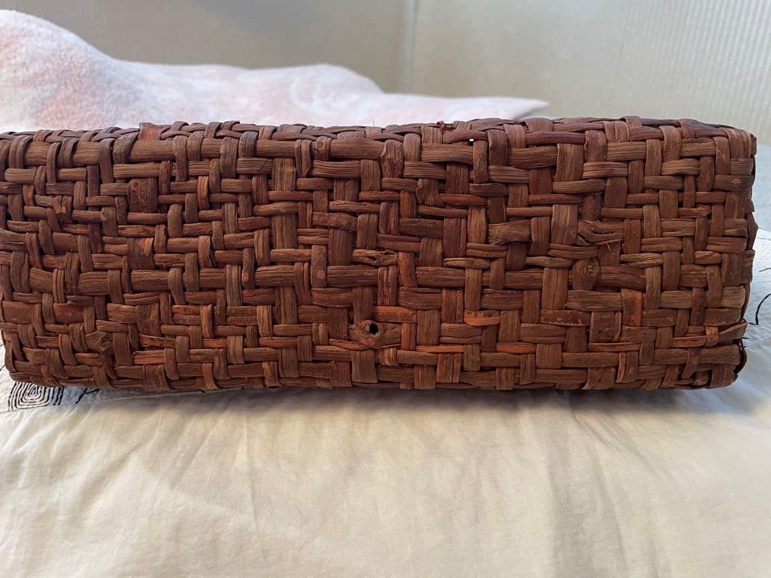 山形産　山葡萄のバッグ