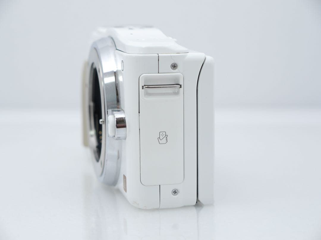 Panasonic LUMIX DMC-GF6 レンズキット ホワイト