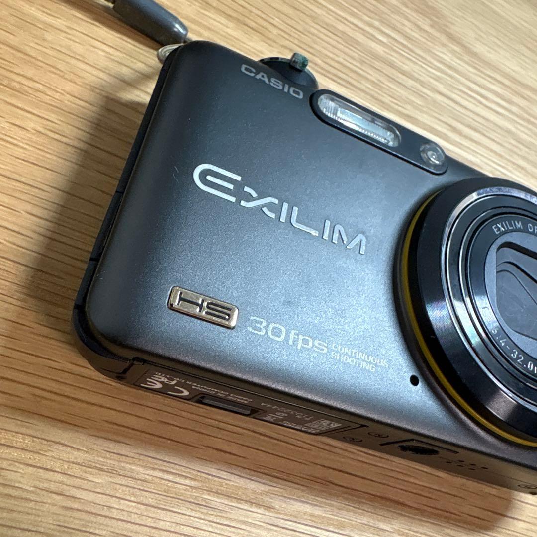 ☆箱付き☆デジカメ☆CASIO EX-FC100 #0342