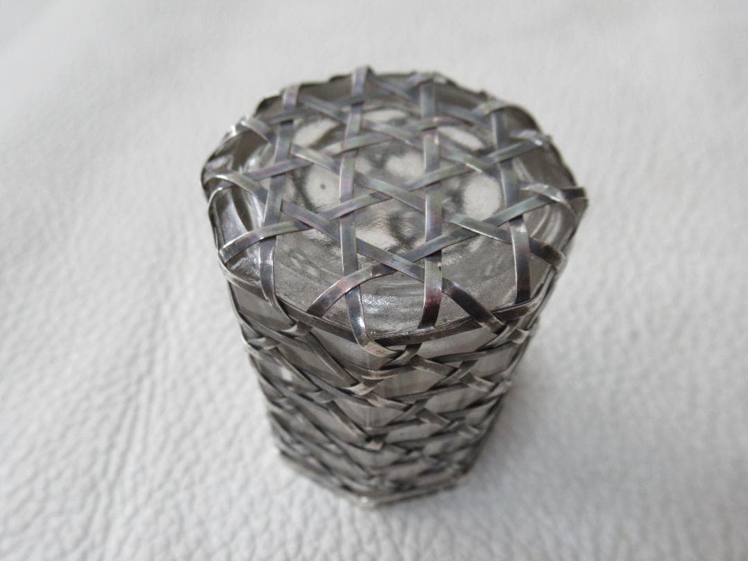 美品 1970年代◆八角形 銀製 硝子（ガラス）と銀編み 楊枝入れ 縦4.6cm