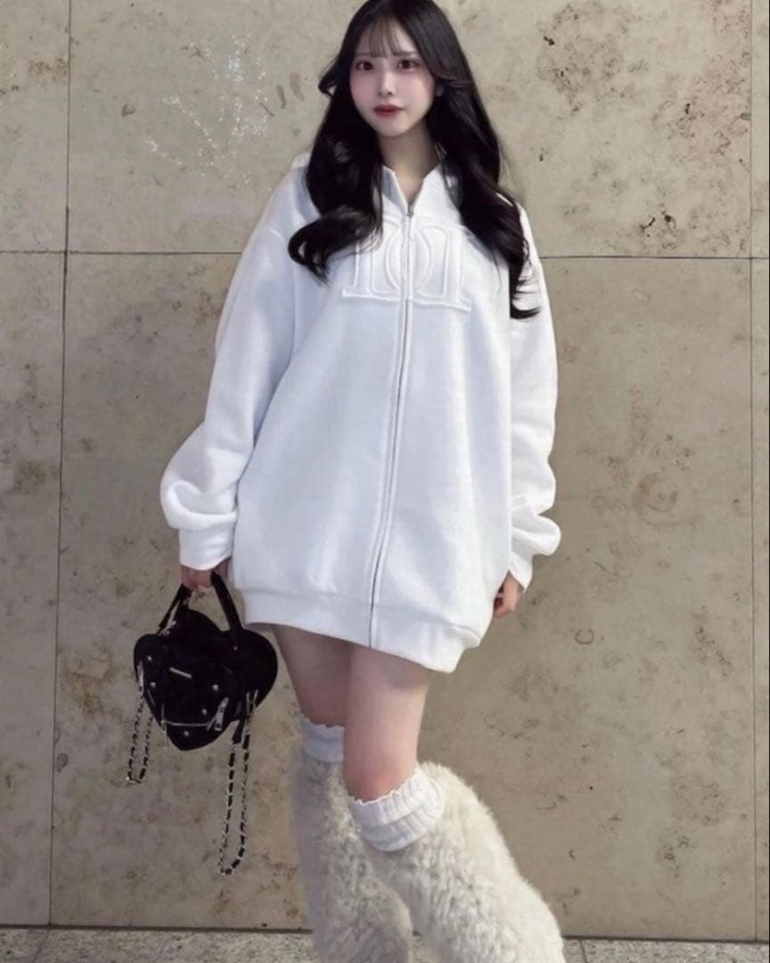 新品タグ付き ダーリッチ アップリケDDロゴパーカー 白