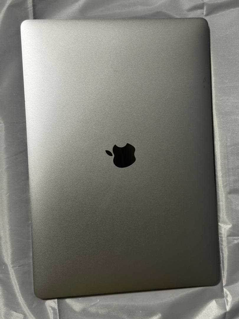 MacBook Pro 15インチ 2016 i7/16GB/500GB