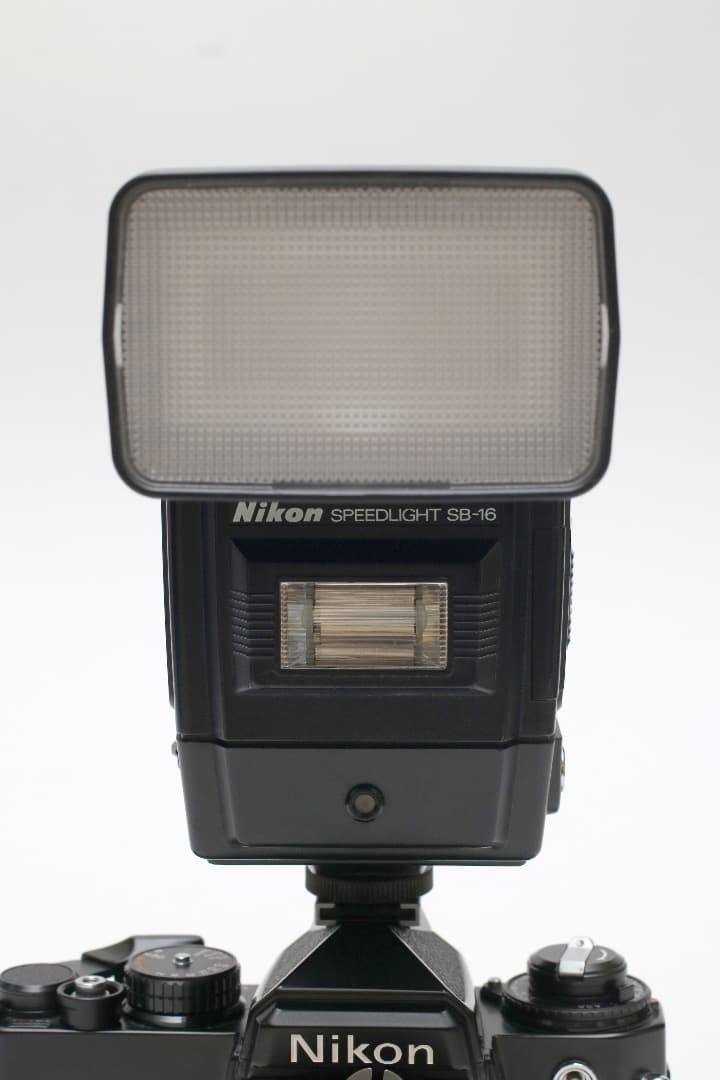 ニコン スピードライト　SB-16　（ニコンF3以外用）