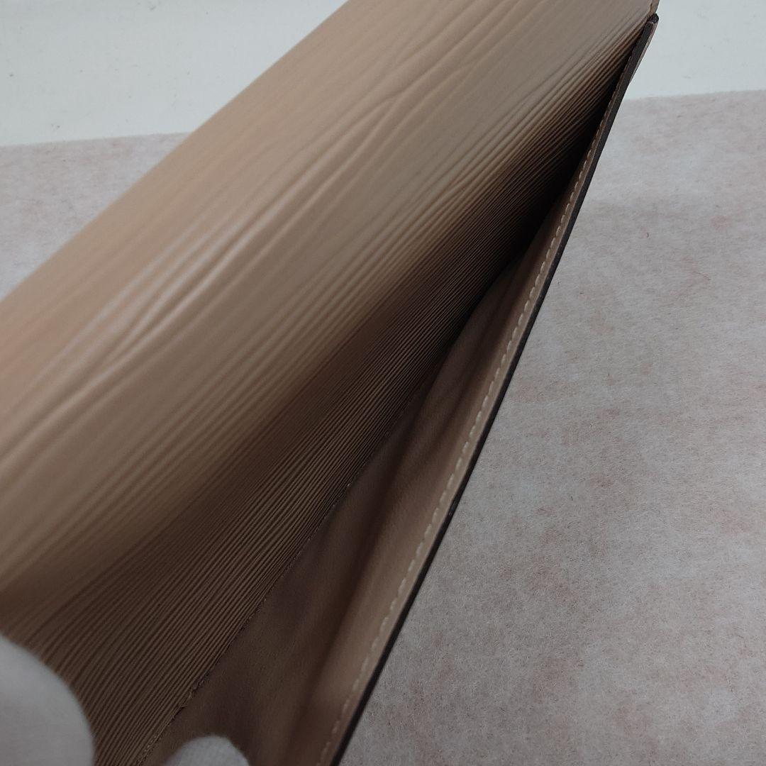 【訳あり格安】ルイ・ヴィトン　エンボス加工レザー ベージュ長財布