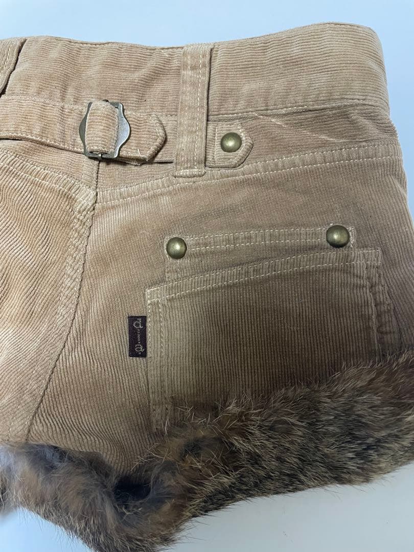 d.i.a美品！コーデュロイファーショーパン
