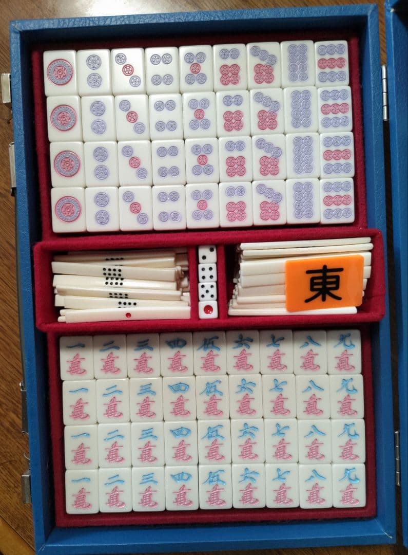 市川屋　麻雀牌　カラフル　ラベンダー　ゆめかわいい　ピンク　水色　メルヘン