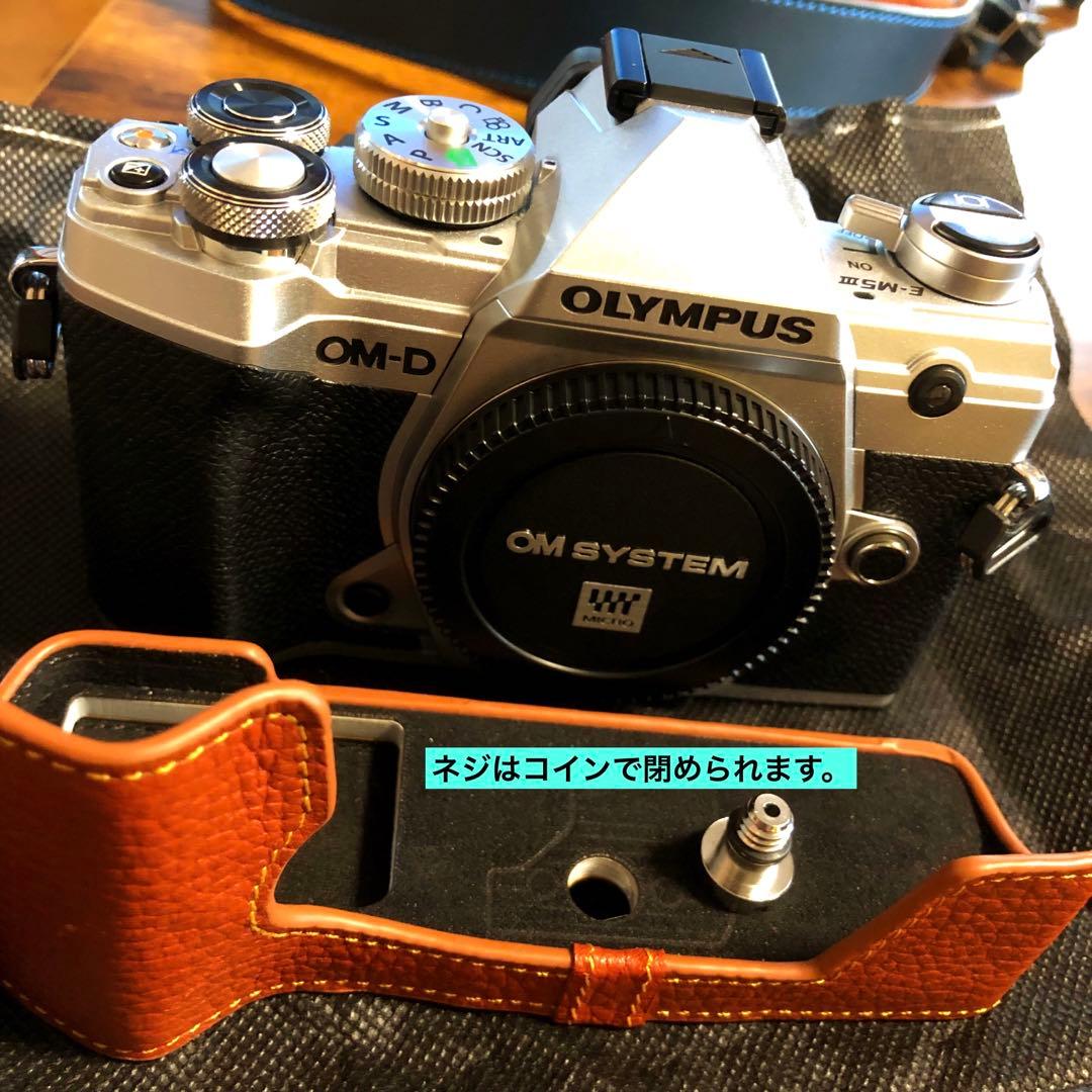 デジタルカメラ OLYMPUS OM-D E-M5 Mark III 12-45 F4.0