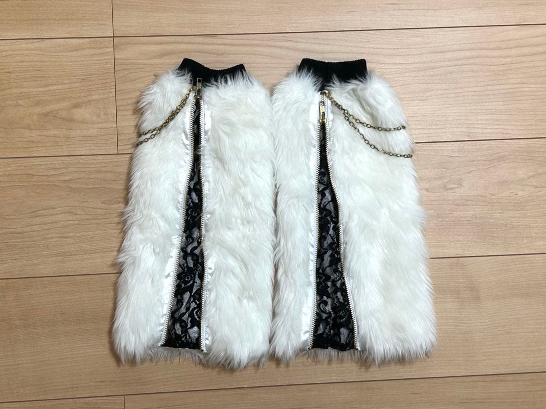 GOLDS♡チェーン付き♡ファー♡レッグカバー♡ZIP♡総レース♡白×黒